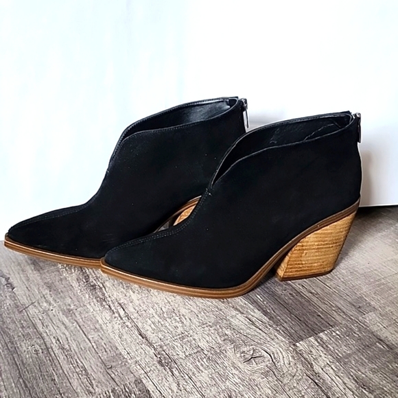Vince Camuto Ginsel ankle Boots - Picture 2 of 16
